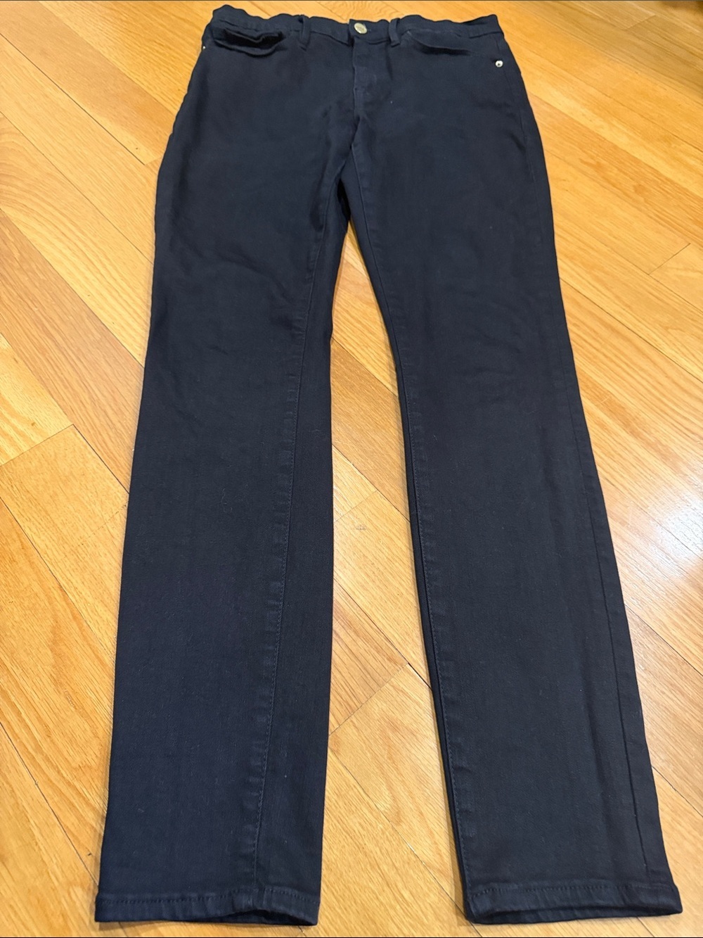Frame black le skinny de Jeanne  jeans size 30 .